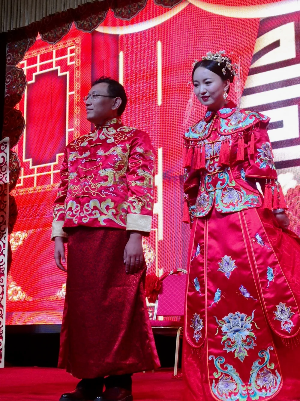 等待司仪