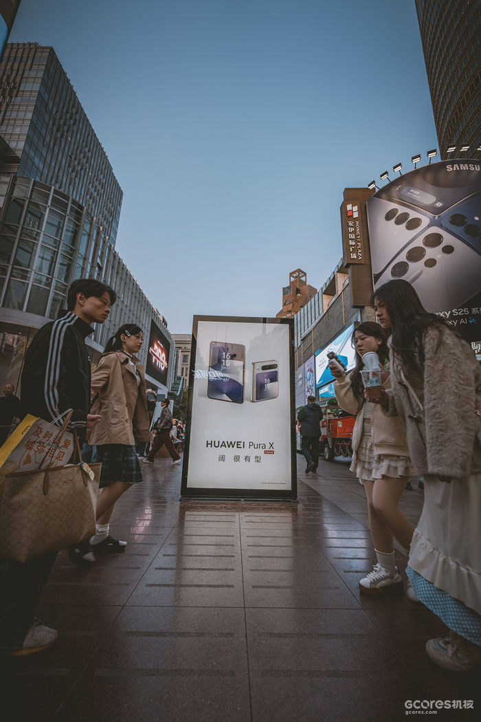 想起10年前有个广告词bigger than bigger