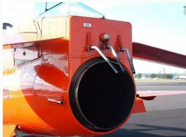 英國BAE系統公司“鷹”高級教練機機尾的發煙裝置