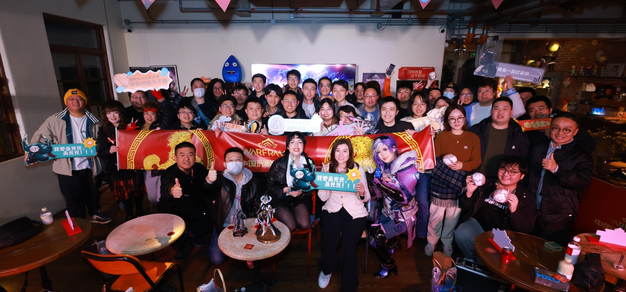 Warframe玩家见面会玩“疯”了！国区仓鼠贴脸“催更”莲妈反被夸？