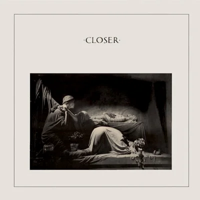 Joy Division第二张同时也是最后一张录音室专辑"Closer"