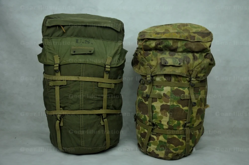 M-1943 背包和 丛林背包，和 M-1917 背包一样，盖子正面和侧面各有一个挂载点
