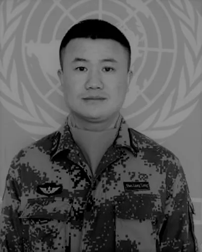 申亮亮（1987年8月4日－2016年6月1日）。2016年6月1日下午在非洲马里执行维和任务时遇到恐怖袭击而殉职。2019年9月16日被追授“人民英雄”国家荣誉称号。
