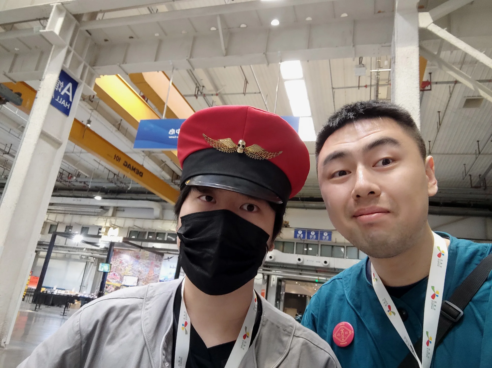 with 红帽zi，奥不，是CT老师