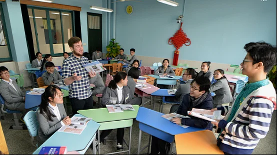 无论何时何地，儿童色情都是全人类所不能容忍的，这是人类的道德底线。