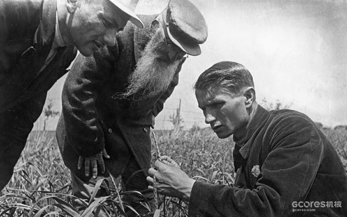 《原子之心》:苏联控制论与人工智能异想 《原子之心》:苏联控制论与人工智能异想