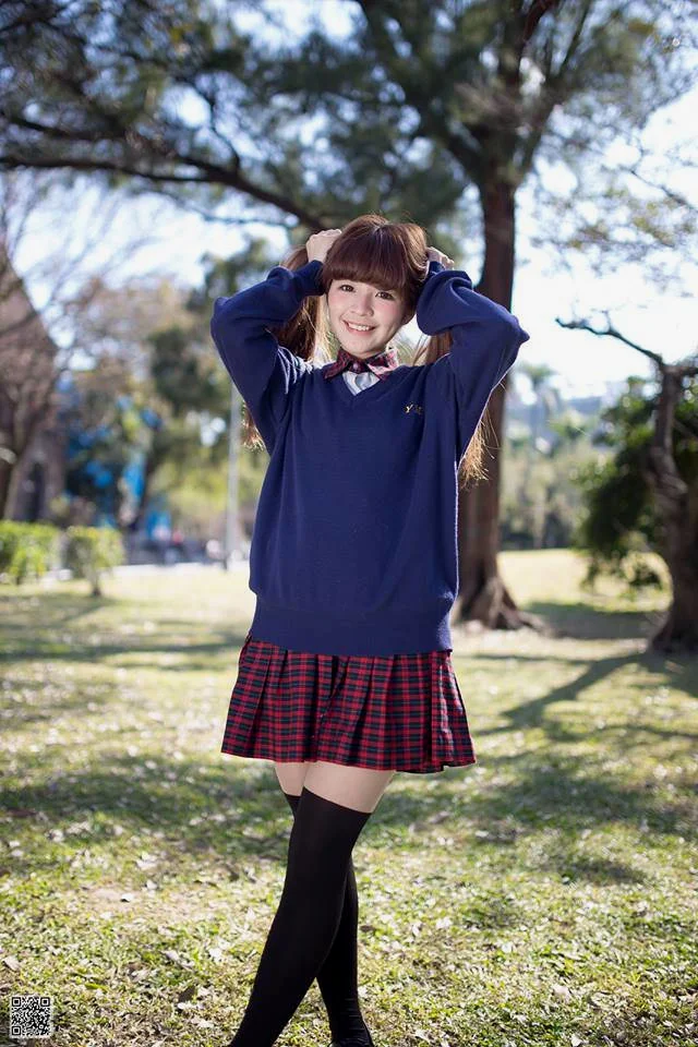 筆者高中的女生制服