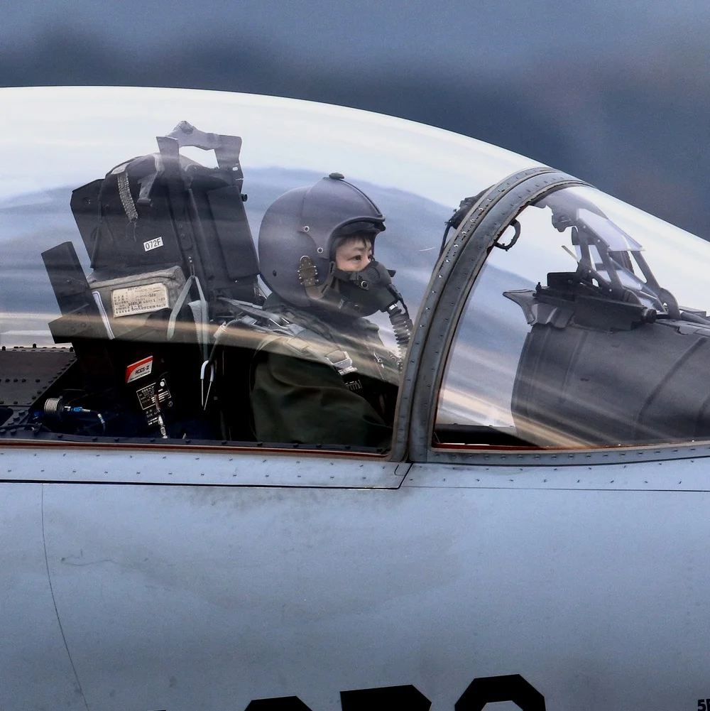 网友拍摄到的女F-15战斗机学员
