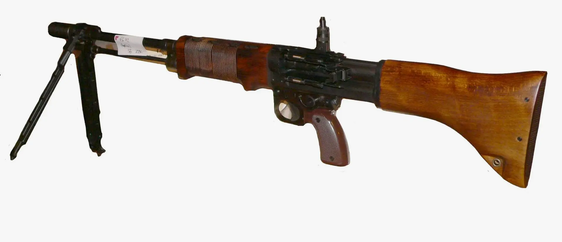FG42伞兵枪，也算是突击步枪的先祖