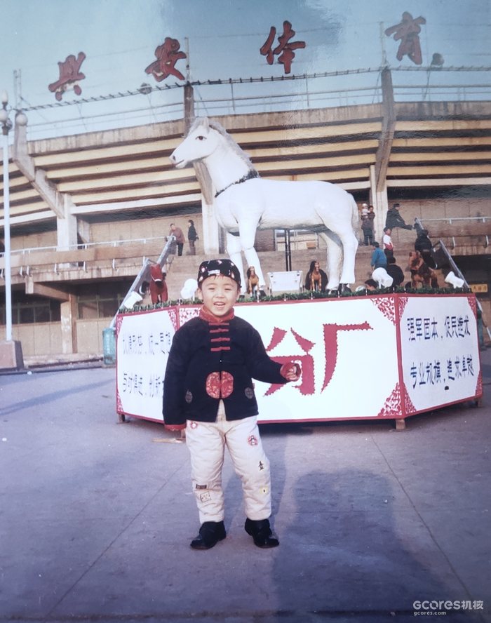 我眼中的新海诚:《铃芽之旅》真的是爱情片吗? 我眼中的新海诚:《铃芽之旅》真的是爱情片吗?