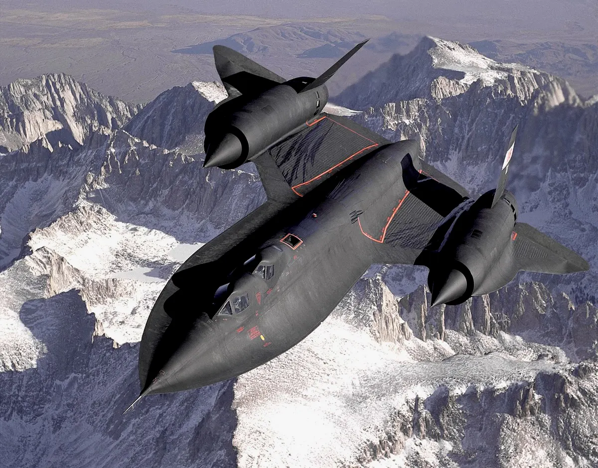 SR-71“黑鸟”侦察机