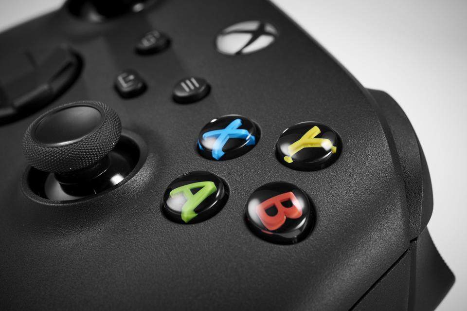 微软回应Xbox次世代手柄按键无响应问题，表示正积极研究解决方案 机核 