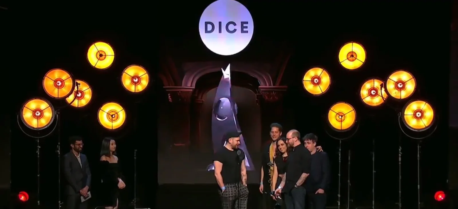 《博德之门 3》发行总监在 DICE 颁奖舞台上阐述行业现状