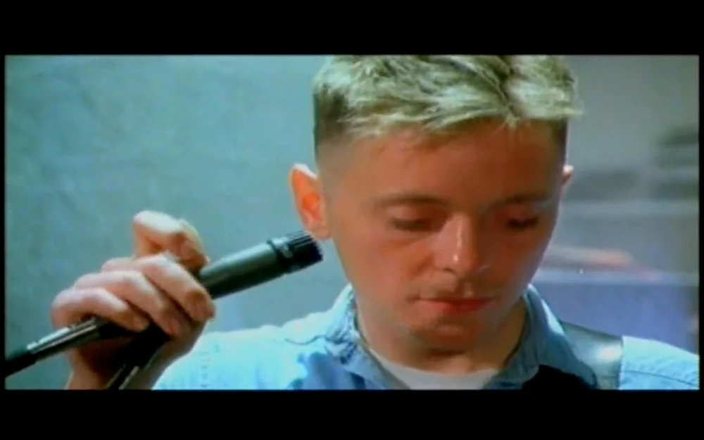 Bernard Sumner（1985）