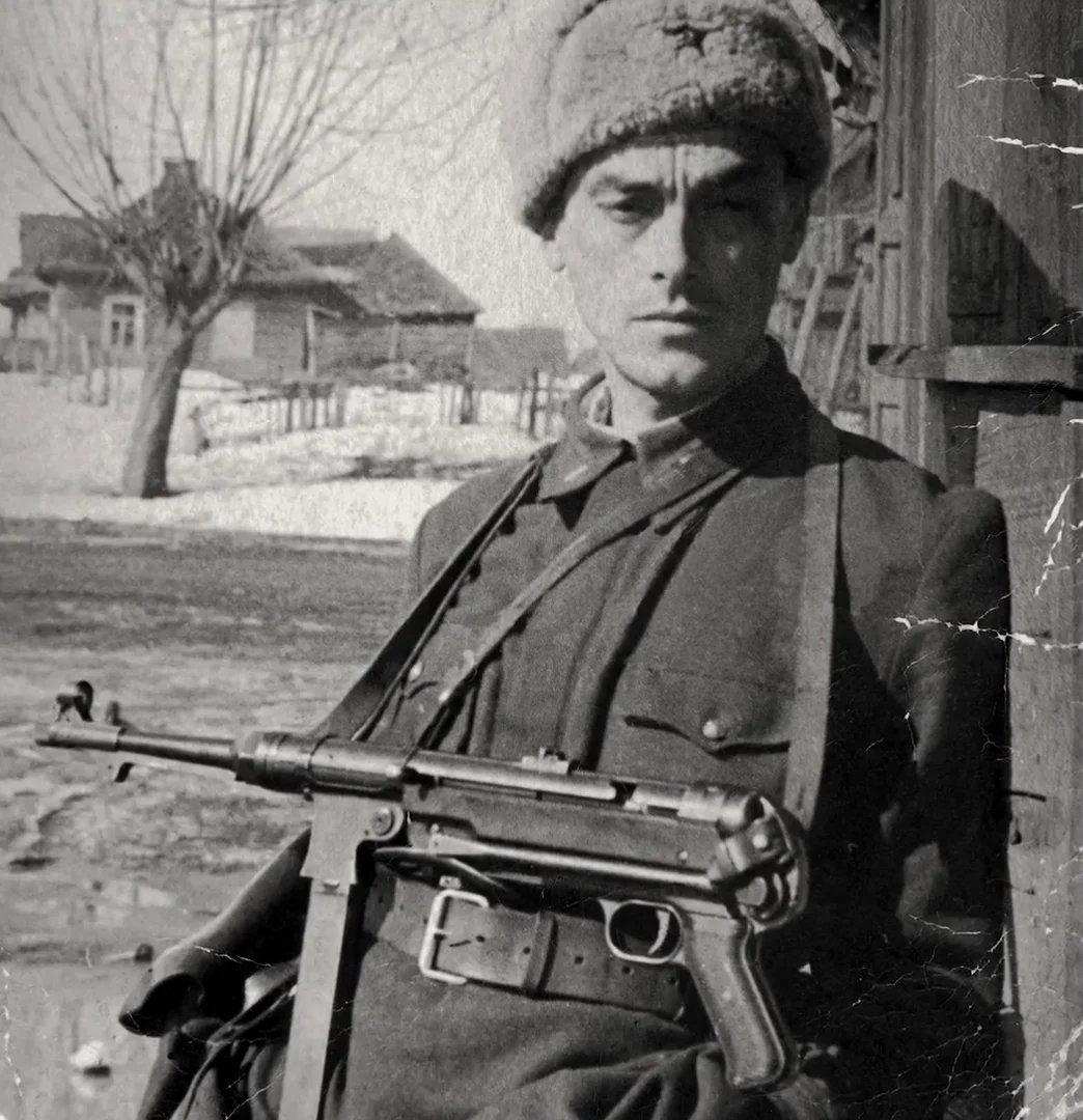 军旅生活中的父亲阿尔谢尼伊·塔可夫斯基