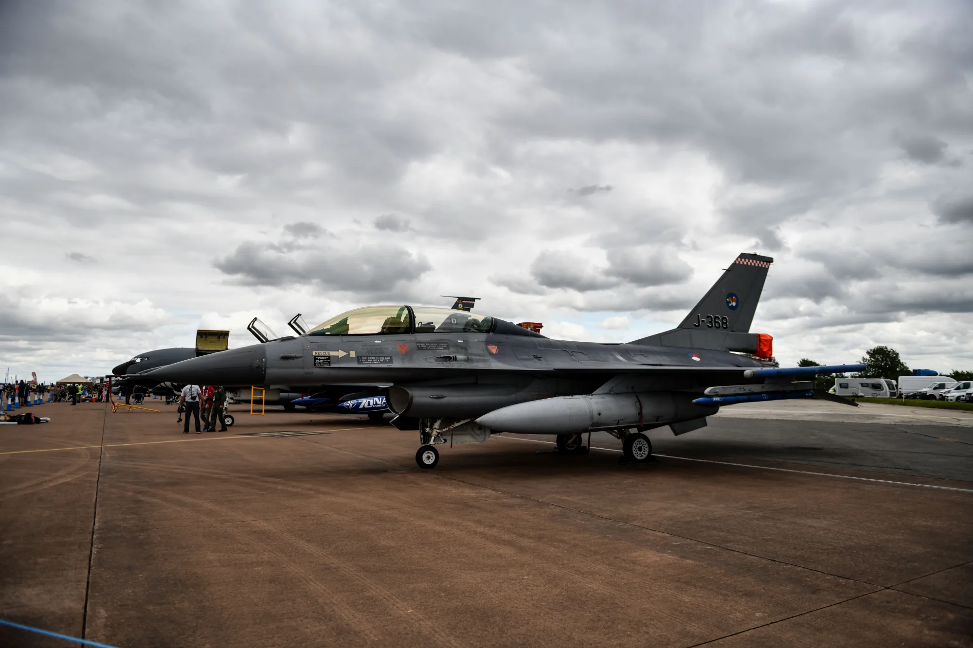 荷兰皇家空军的F-16BM战斗机