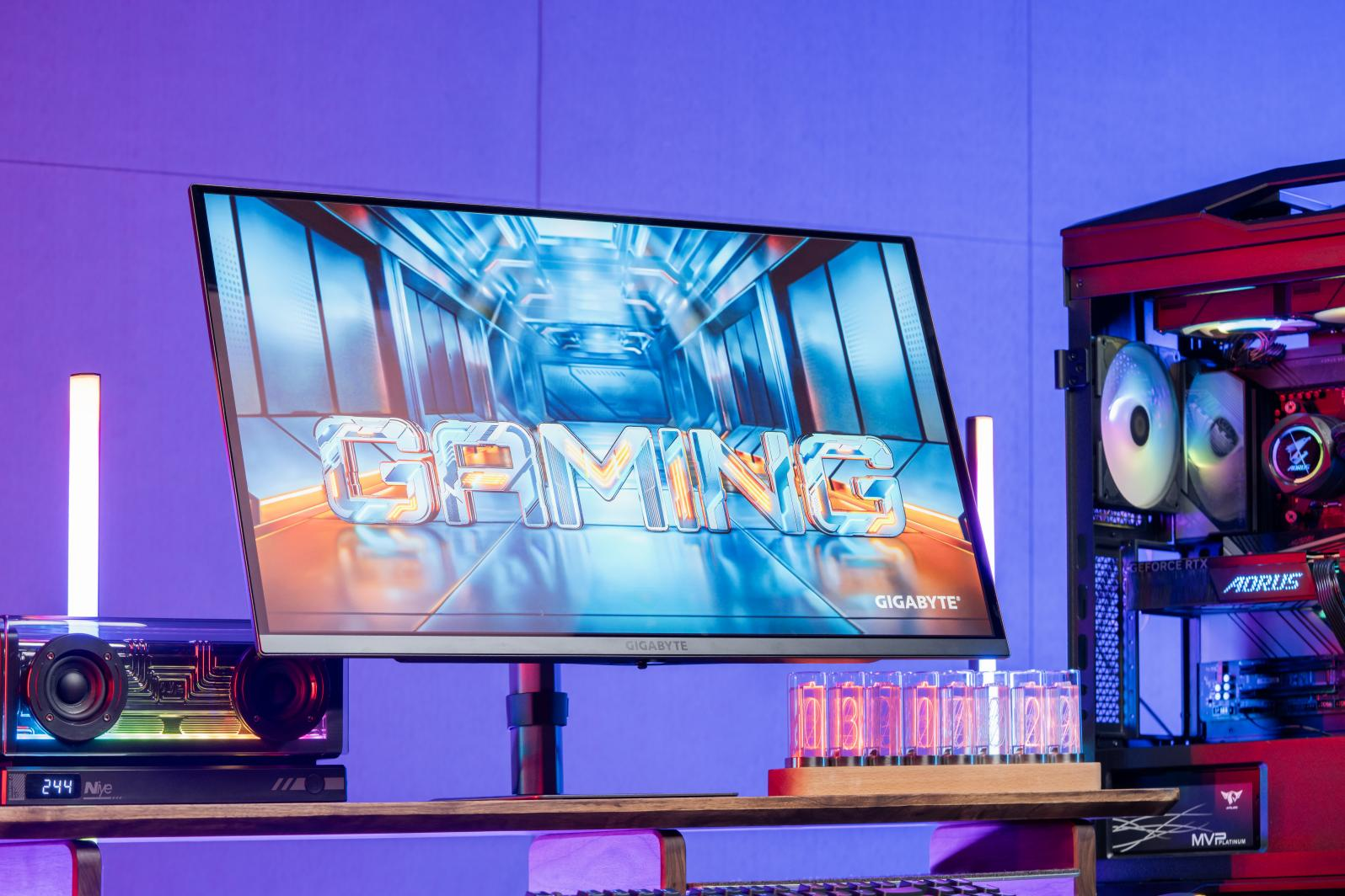 CES 2025揭秘：首款4K/240Hz QD-OLED显示器技嘉MO27U2震撼发布，突破极致游戏体验！