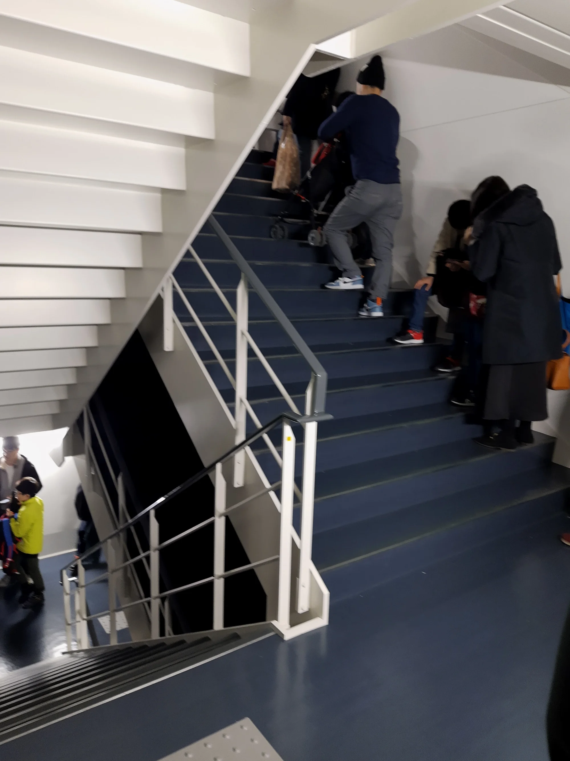 上上下下排四五层