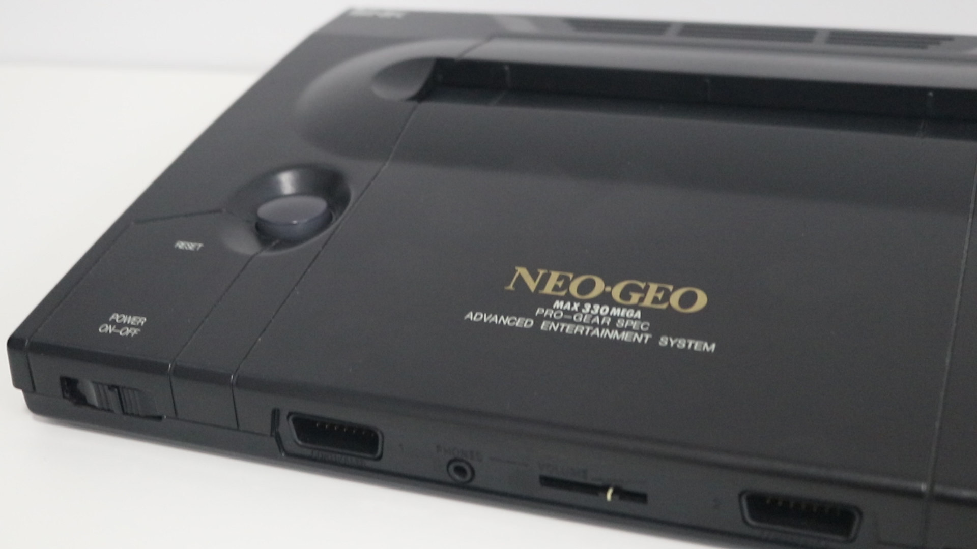 现在收藏 一代机皇 Neo Geo需要多少钱 机核gcores