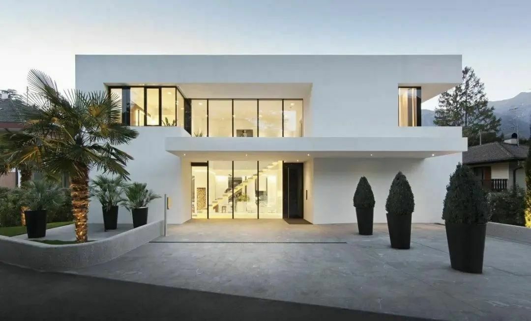 隐藏在财阀背后的男人