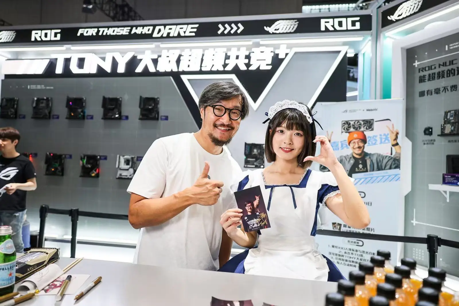 背置新主板+超频新纪录！BW2025解锁BTF与超频体验
