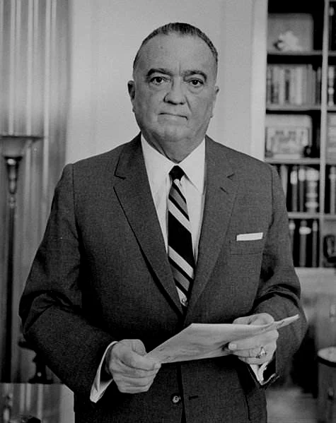 埃德加·胡佛（Edgar Hoover，1895年1月1日－1972年5月2日），美国联邦调查局第一任局长，任职长达48年。胡佛生前在美国民众中声望很高，但是死后有关他的争议却越来越激烈。许多批评者认为，他的行为已经超出了联邦调查局的职责范围。
