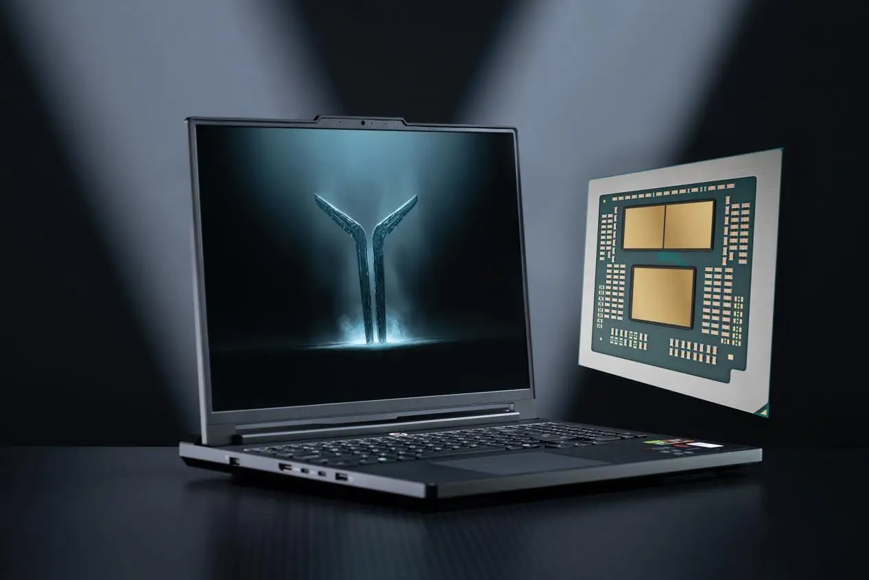 测评：巅峰U的对决！R9 9955HX和U9 275HX旗舰游戏本该选谁？