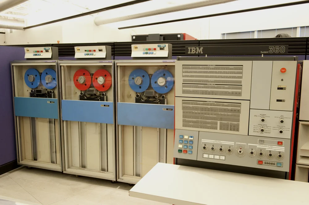 真正的IBM SYSTEM360大型机，划时代的作品