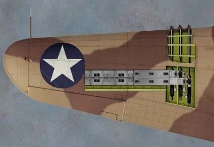 P-40E因为换装引擎取消了机头机枪，转而使用6挺机翼机枪的配置，也是大多数美军战斗机的通用配置