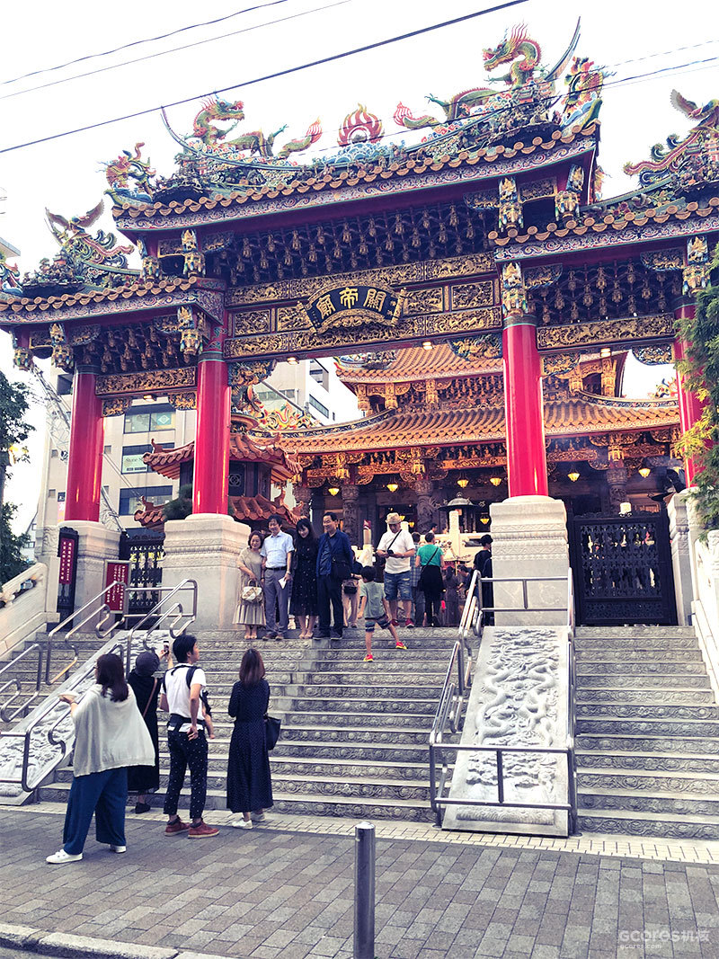 关帝庙是横滨中华街的著名一景，其实在不少影视作品中也可以看到它的身影