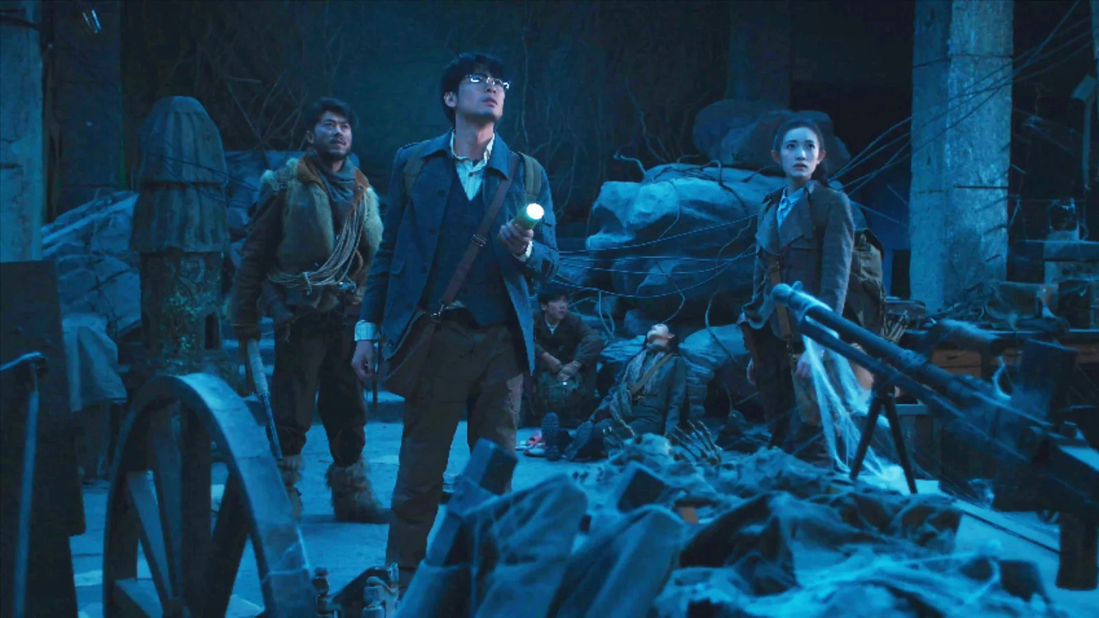 天下霸唱首部真人互动影游《天坑追匪》正式开机