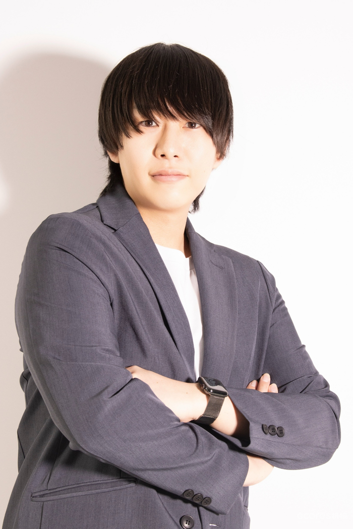 制作人:田中浩介 2012年加入CAPCOM,曾担任《怪物猎人X》、《怪物猎人XX》、《怪物猎人 崛起》等作品的音效设计师。2022年转向游戏制作人,担任本次《鬼武者2》复刻版的制作人。