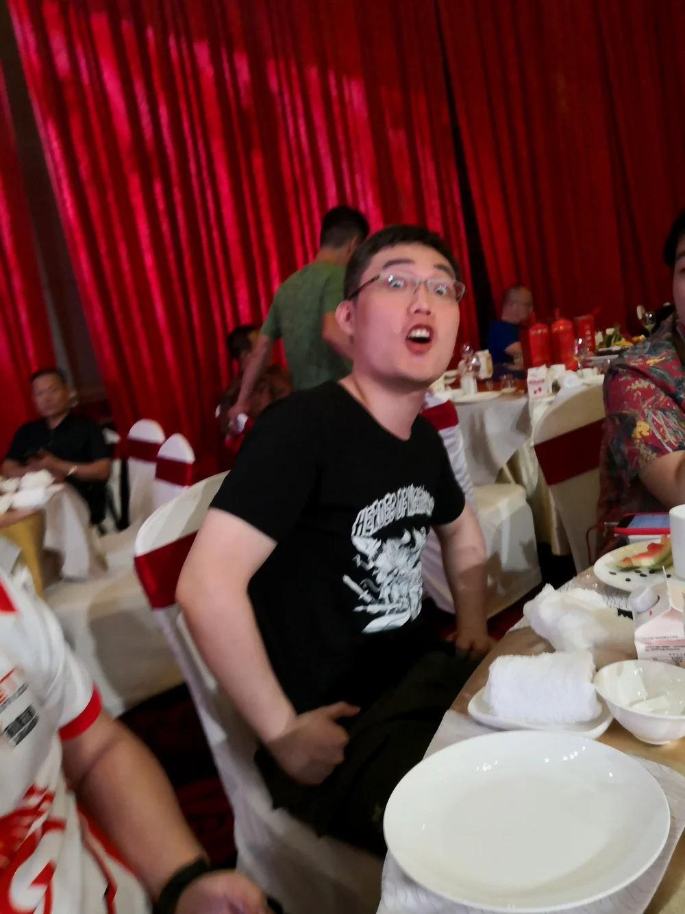 拍照永远做鬼脸的陆夫人