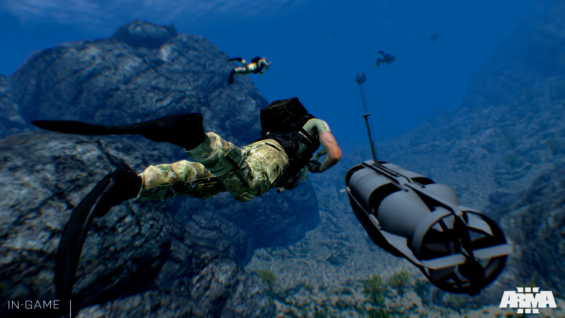 生存潜水员和SDV正在进行渗透作战