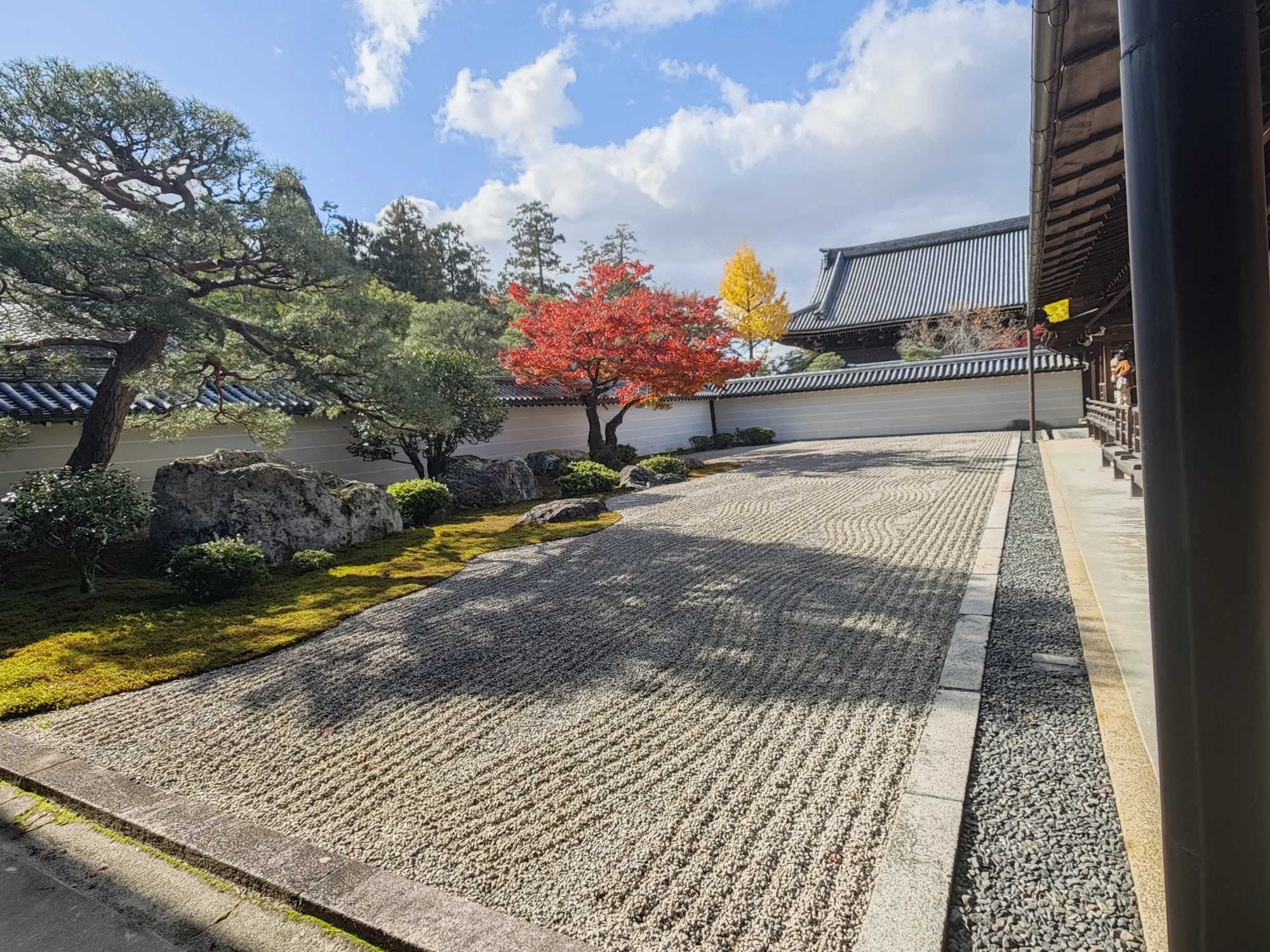 京都南禅寺方丈庭院中的枯山水