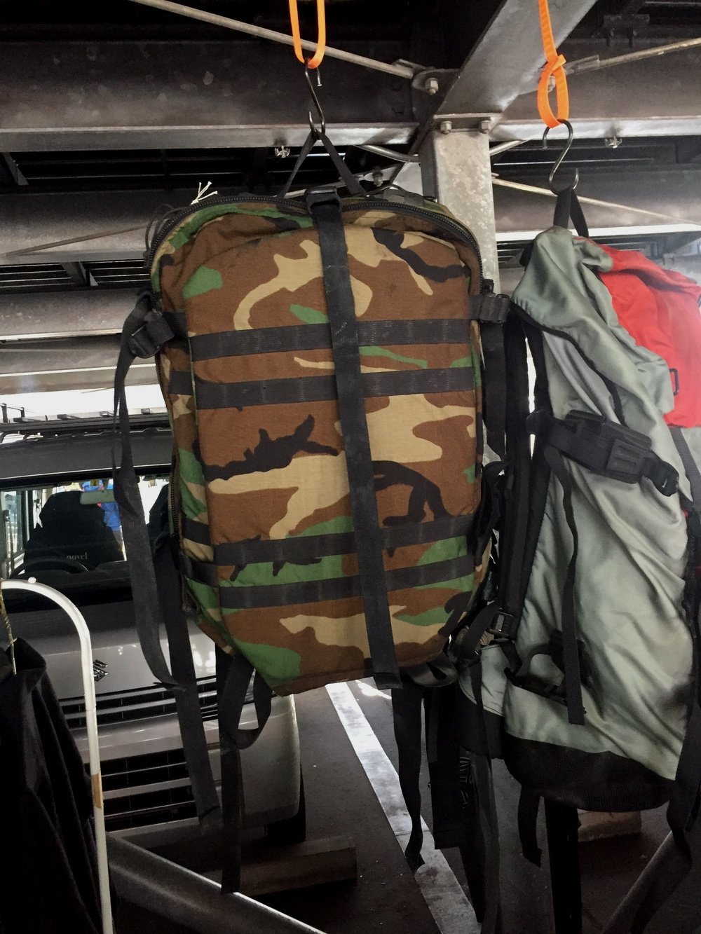 商业版的UM21背包系统里的突击包