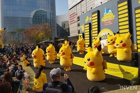 进击的皮卡丘！韩国首尔举办“精灵宝可梦节” 