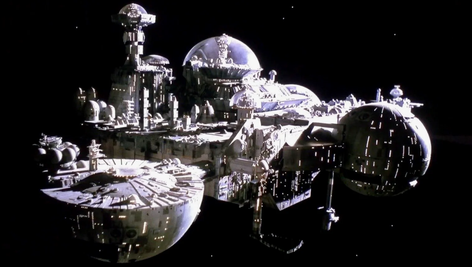 《太空1999》