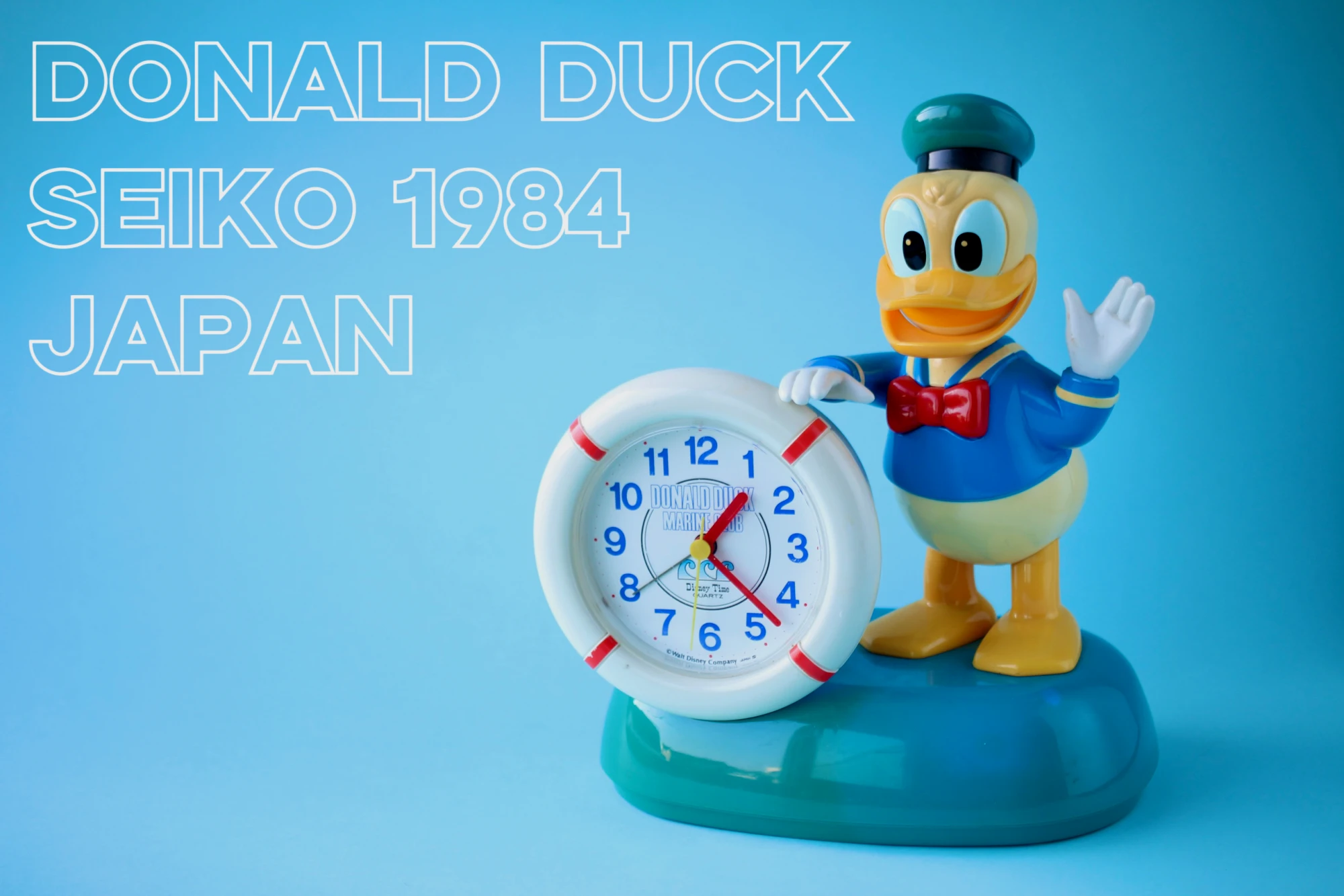今天分享的这只唐老鸭闹钟由日本制表品牌SEIKO于1984年制作，是一款具有发声功能的石英闹钟。