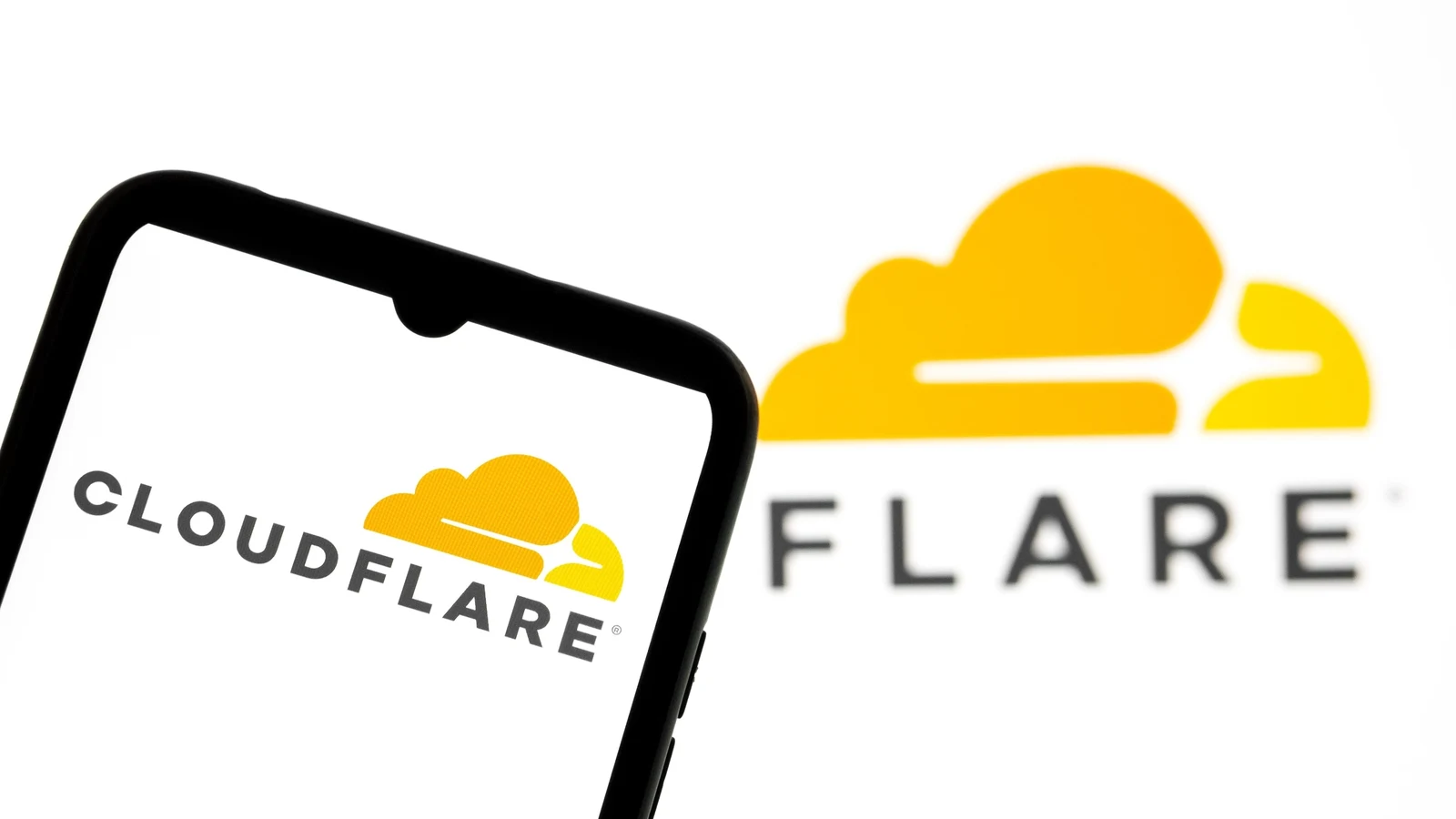 Cloudflare突发故障，欧美网站及游戏在线服务器受影响