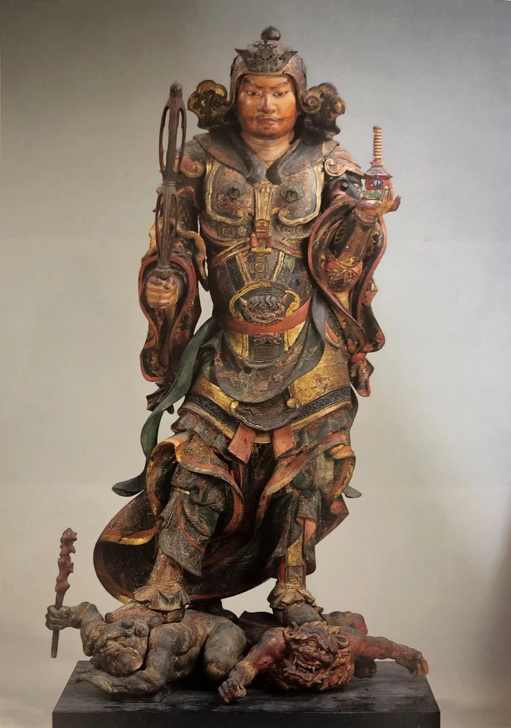 正覚院・毘沙門天像　鎌倉時代
