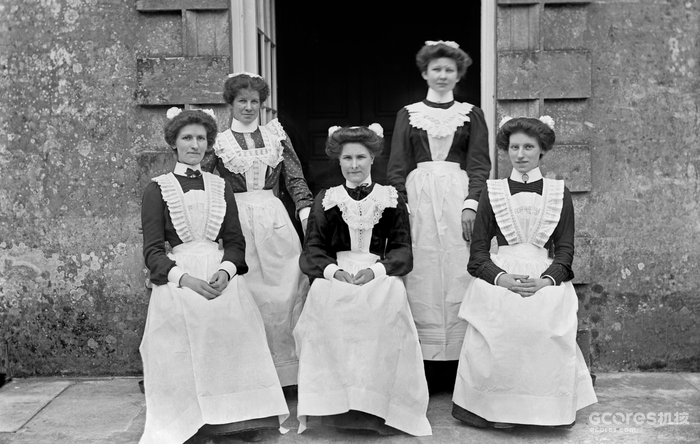 女仆如何从19世纪的家政服务人员变成“二次元至宝”? 女仆如何从19世纪的家政服务人员变成“二次元至宝”?