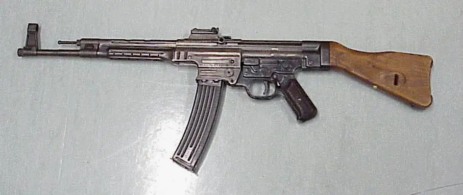 真正的突击步枪，STG44