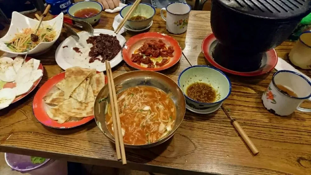 摄于2015年冬天，围炉烤肉