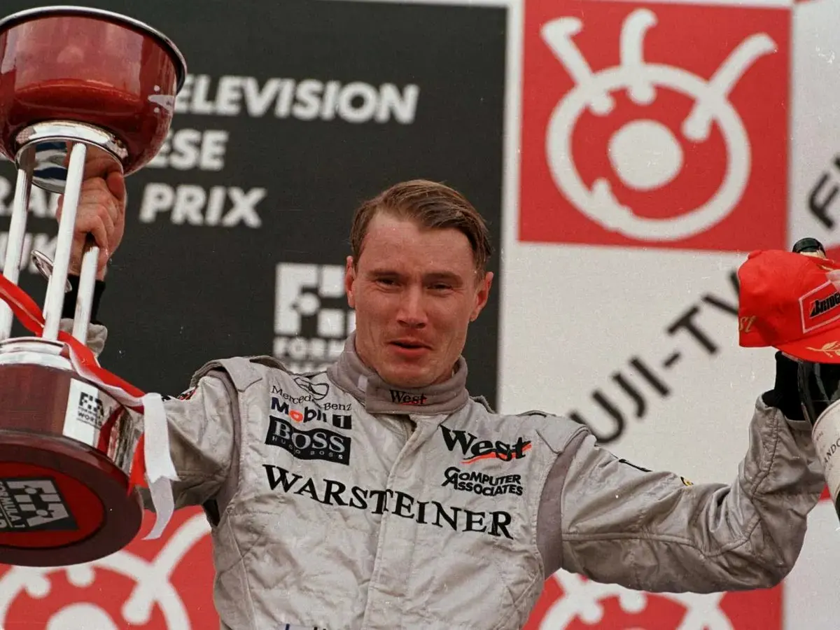 芬兰人米克·哈基宁在98、99赛季为银色涂装的迈凯伦车队夺得赛季两连冠。
