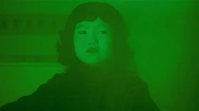 生活有的时候就是一个戾气很重的小女孩，怎么劝她也不听