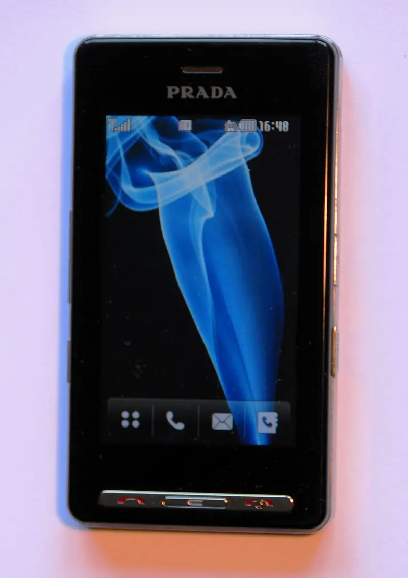 LG Prada