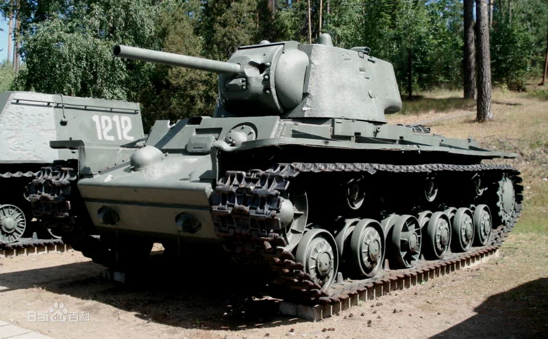 苏联二战前设计反坦克武器是目标KV-1