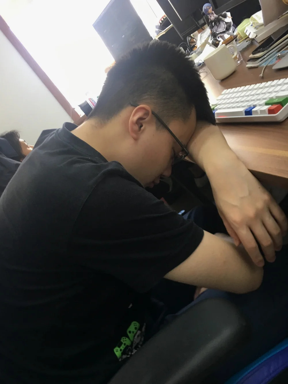 7月，加班后的蒋公
