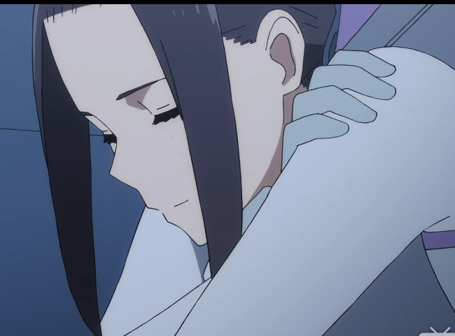 下决心激励大家,值得注意的是莓鼓励郁乃的时候拍了一下郁乃的左肩膀